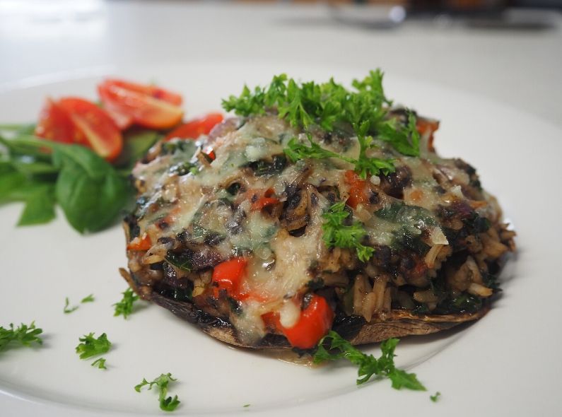 mediterranean stuffed mushrooms